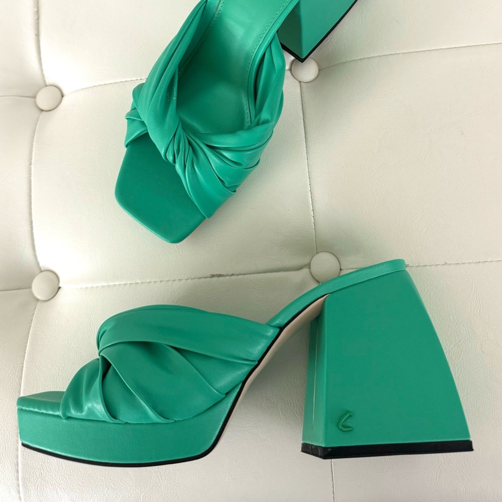 Circus by Sam Edelman block heel sandals